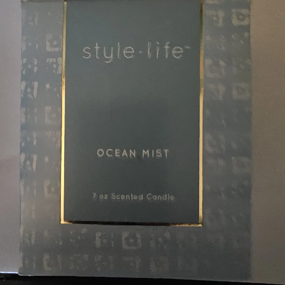 Style Life - Picture 1 of 4